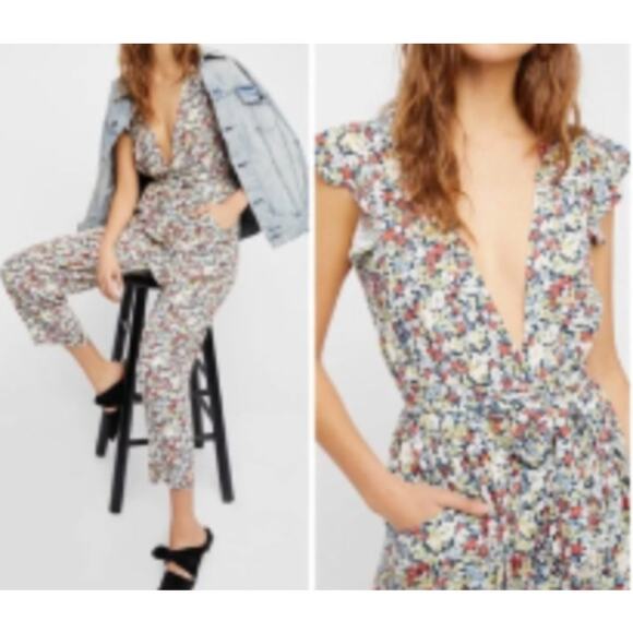 Free People Ruffle Your Feathers Print Jumpsuit Deep V Neck Pockets XS Boho - Picture 1 of 13